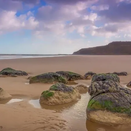 Maris - Part Of The The Bay Village With Pool, Gym And Direct Access, Pub, Restaurant, Tennis And Meadows Walks Filey