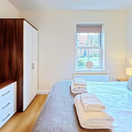 Maris - Part Of The The Bay Village With Pool, Gym And Direct Access, Pub, Restaurant, Tennis And Meadows Walks Filey