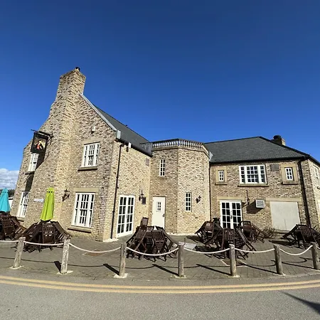 Holiday home Maris - Part Of The The Bay Village With Pool, Gym And Direct Access, Pub, Restaurant, Tennis And Meadows Walks Filey