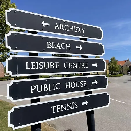 Holiday home Maris - Part Of The The Bay Village With Pool, Gym And Direct Access, Pub, Restaurant, Tennis And Meadows Walks *