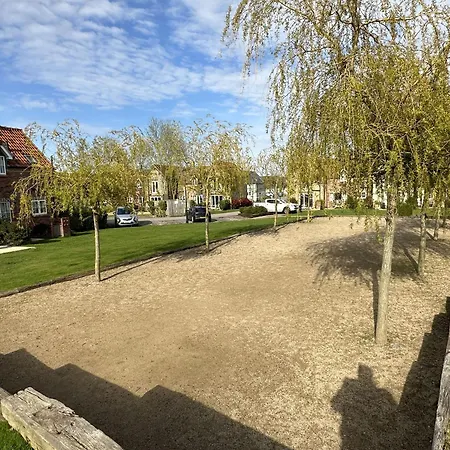 Maris - Part Of The The Bay Village With Pool, Gym And Direct Access, Pub, Restaurant, Tennis And Meadows Walks * Filey