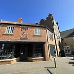 Maris - Part Of The The Bay Village With Pool, Gym And Direct Access, Pub, Restaurant, Tennis And Meadows Walks *