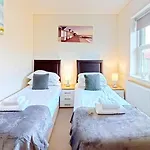 Maris - Part Of The The Bay Village With Pool, Gym And Direct Access, Pub, Restaurant, Tennis And Meadows Walks בית נופש *