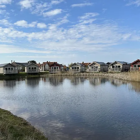 Semesterbostad Maris - Part Of The The Bay Village With Pool, Gym And Direct Access, Pub, Restaurant, Tennis And Meadows Walks Filey